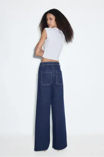 Pocketed Straight Fit Jeans - 5