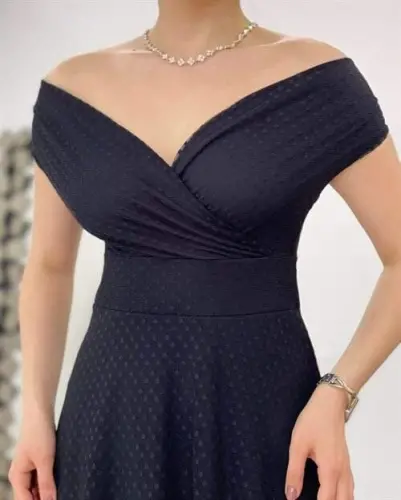 Polka Dot Detailed Boat Neck Dress - BLACK - 3