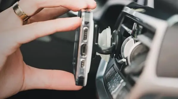 PopSockets Phone Mount for Car, Car Vent Phone Mount - Glow In The Dark - 2