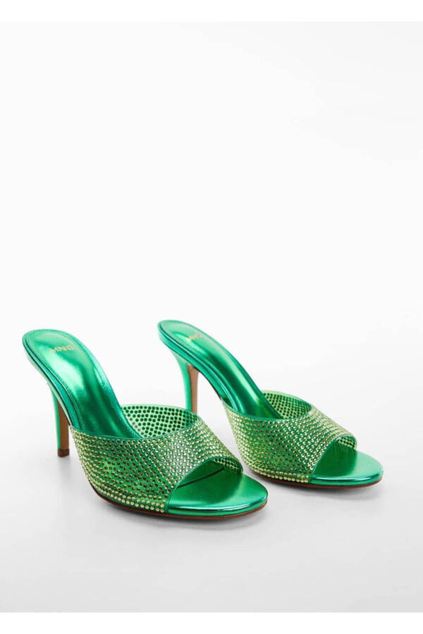 Порлоқ пошнаси сандали - 1