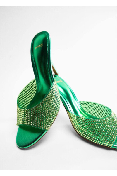 Порлоқ пошнаси сандали - 4