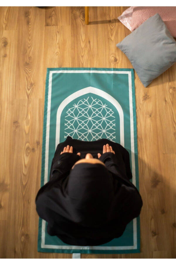 Portable Travel Prayer Mat | Foldable Sajjadah, Perfect Ramadan Gift - 2