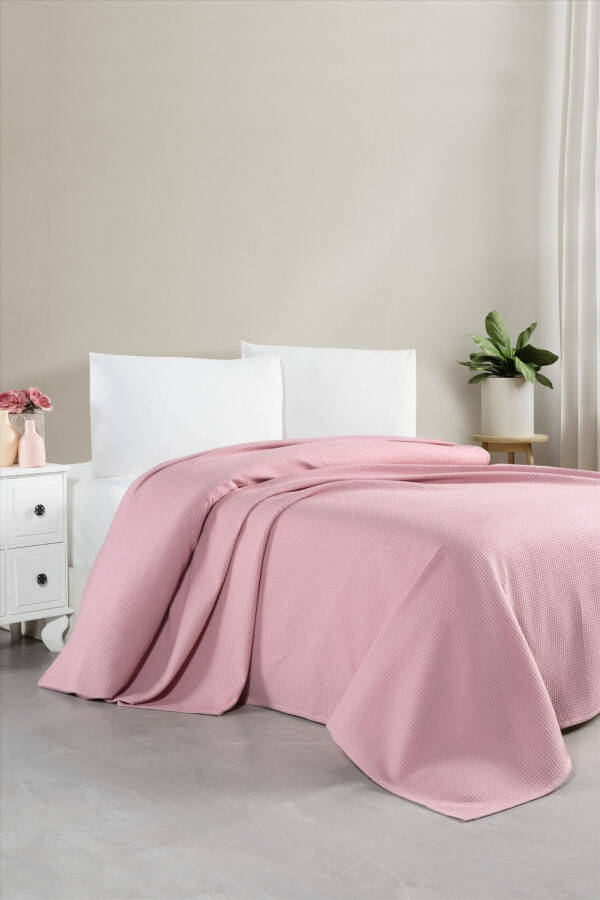 Powder Double Waffle Throw, Lightweight And Breathable Bedspread - 200x230cm - 2