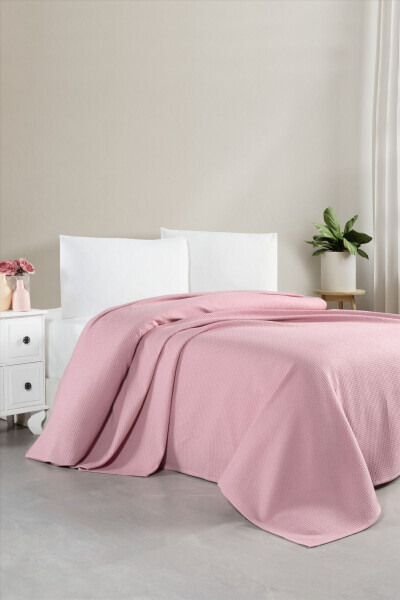 Powder Double Waffle Throw, Lightweight And Breathable Bedspread - 200x230cm - CEMETEKS (1)
