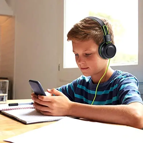 POWMEE M2 Kids naushniklari bolalar uchun simli naushnik, buklanadigan sozlanishi stereo chigallashmaydigan, 3,5 mm jack simli simli quloqchinlar bolalar/o'smirlar/qizlar/maktab/Kindle/samolyot/samolyot uchun (qora) - 6