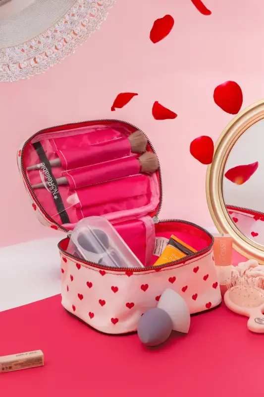 Practical 2-Piece Makeup Organizer Chic Travel Makeup Bag Set Multifunctional Cosmetic Bag-Red Heart - 3