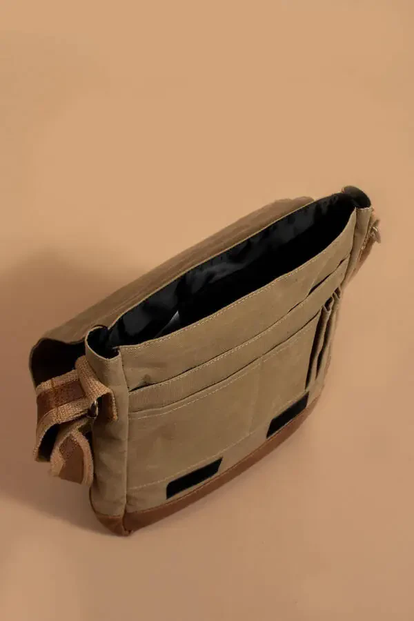 Practical, Multi-Compartment, Multi-Pocket, Tablet Bag, Unisex, Vintage Canvas Messenger Bag - 3