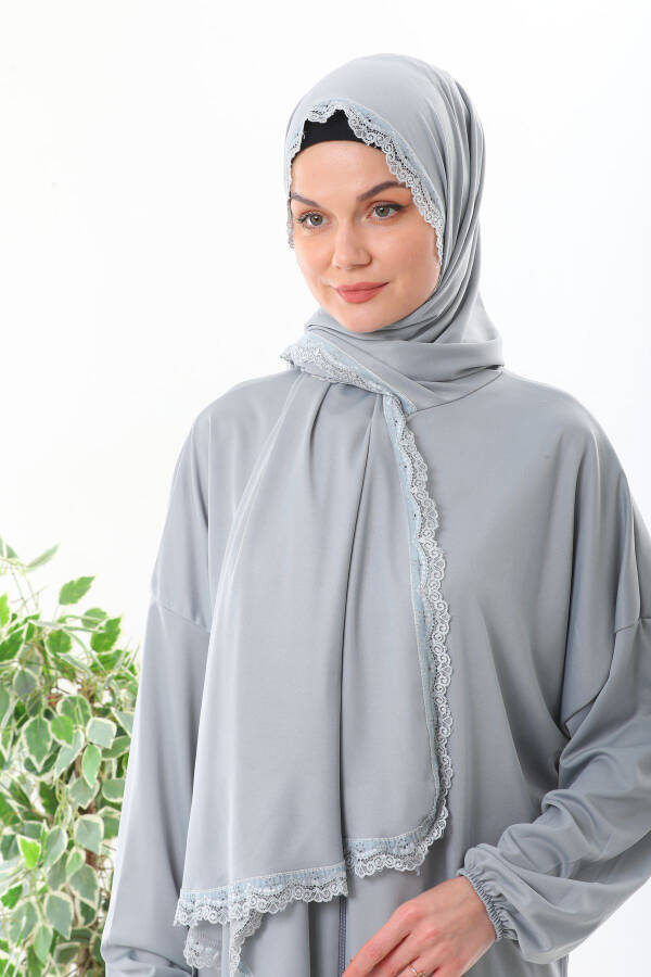 Prayer dress with a lace headscarf, zipper, and elastic wrists that does not slip - 2