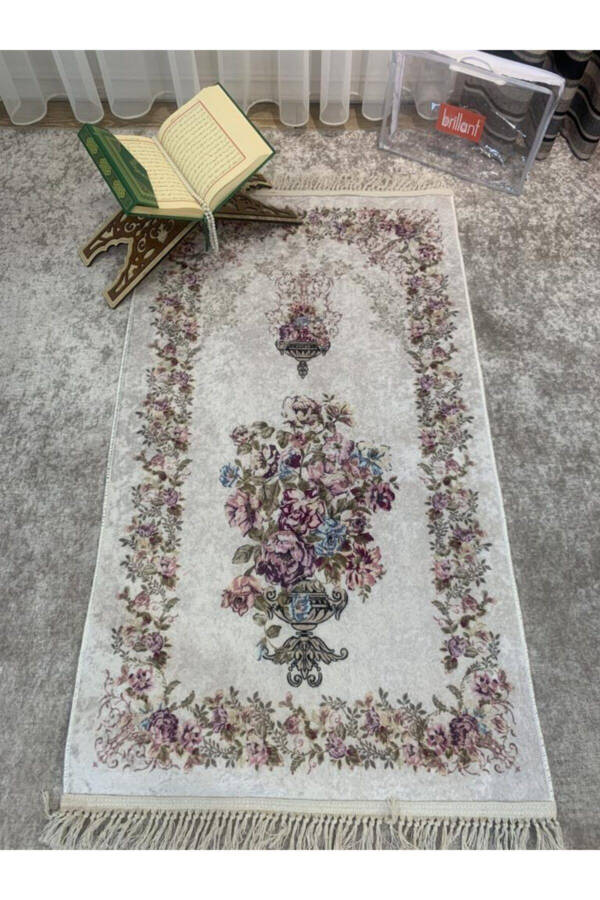 Prayer Rug Fringed Prayer Rug - 1