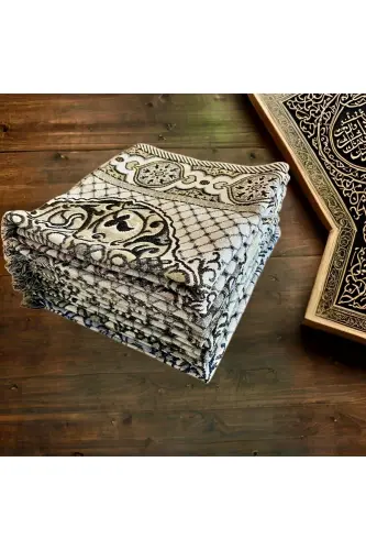 Prayer Rug - Hajj and Umrah Souvenir - Green - 3