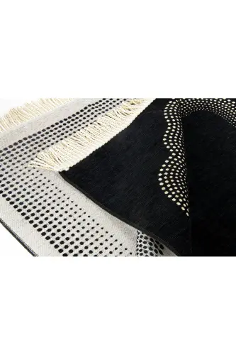 Prayer Rug with Mihrab Design in Black - 5