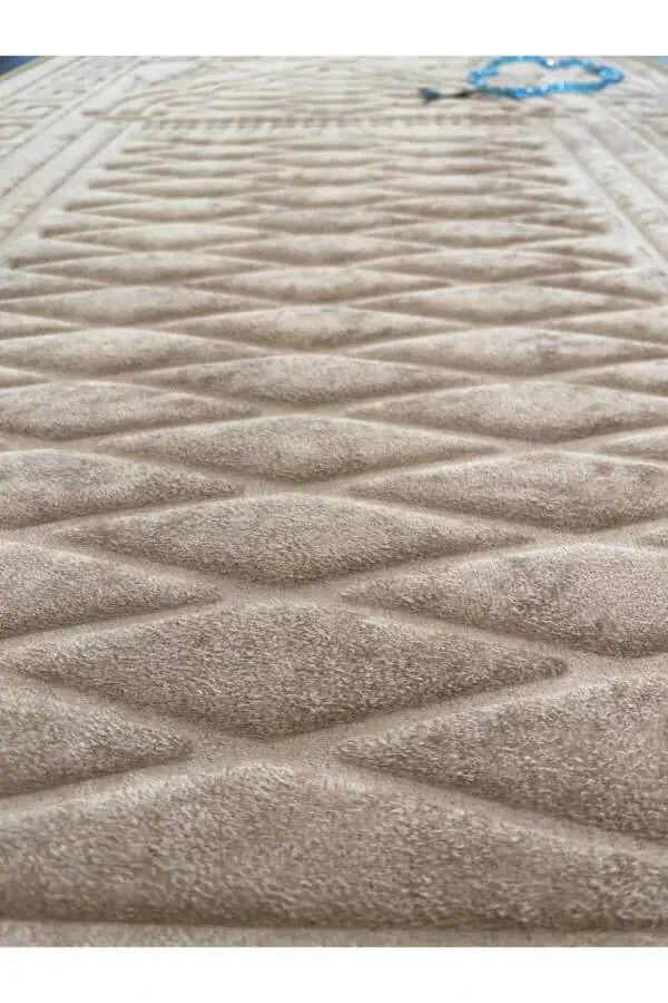 Prayer rug with special soft base, non-slip, embossed and embroidered. Doesn't hurt knees, 100% cotton. - 3