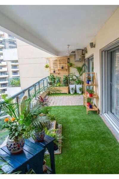 Premium Quality Artificial Grass Carpet Suitable for Outdoor and Indoor Balcony and Garden Decorative 7 Mm - 14