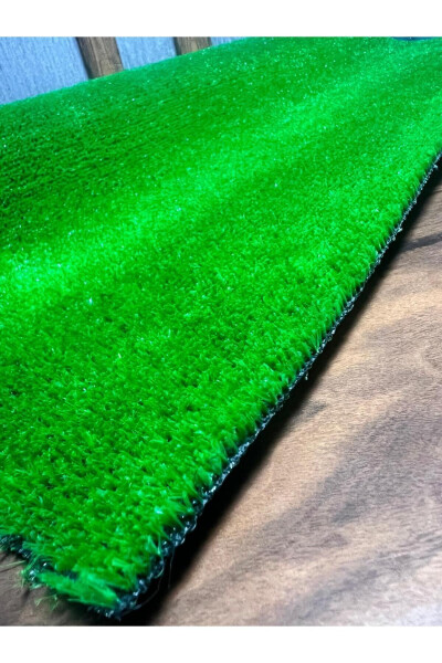 Premium Quality Artificial Grass Carpet Suitable for Outdoor and Indoor Balcony and Garden Decorative 7 Mm - 17