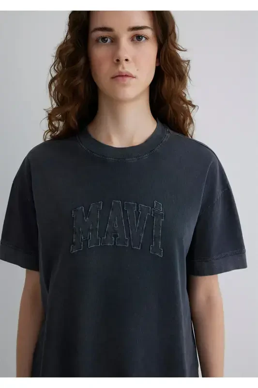 Printed Black T-Shirt Loose Fit / Relaxed Fit 1 - 5