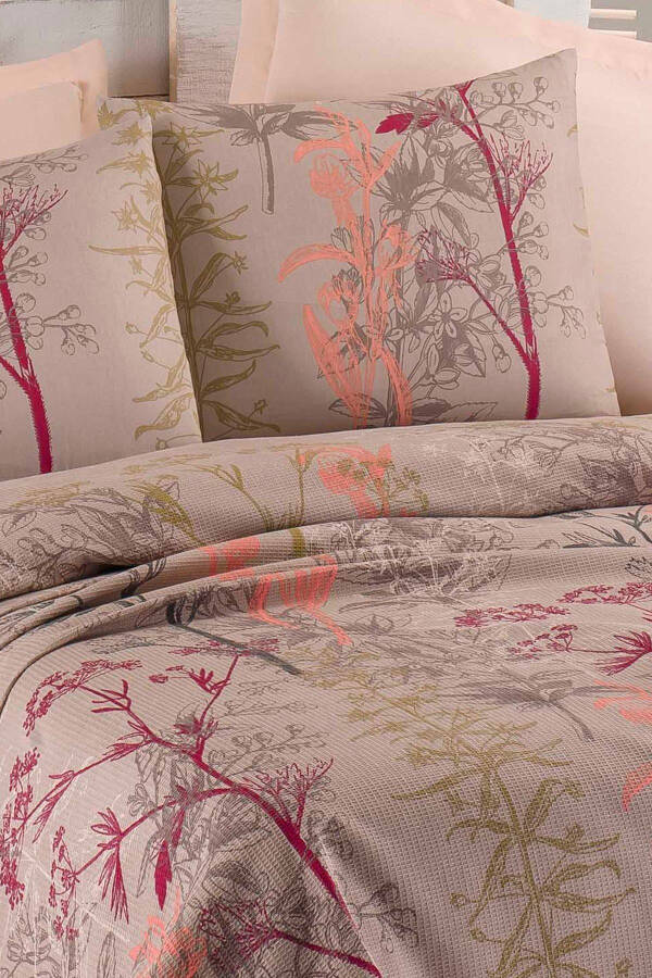 Printed Double Bed Urla Beige Quilt Set - 6