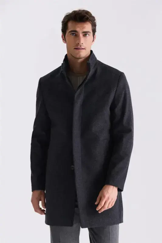 Приталенный пиджак шерстяной с узором «ёлочка» с воротником-стойкой - 4