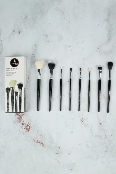 Профессиональный набор кистей для ежедневного макияжа 8 шт - NASCITA (1)