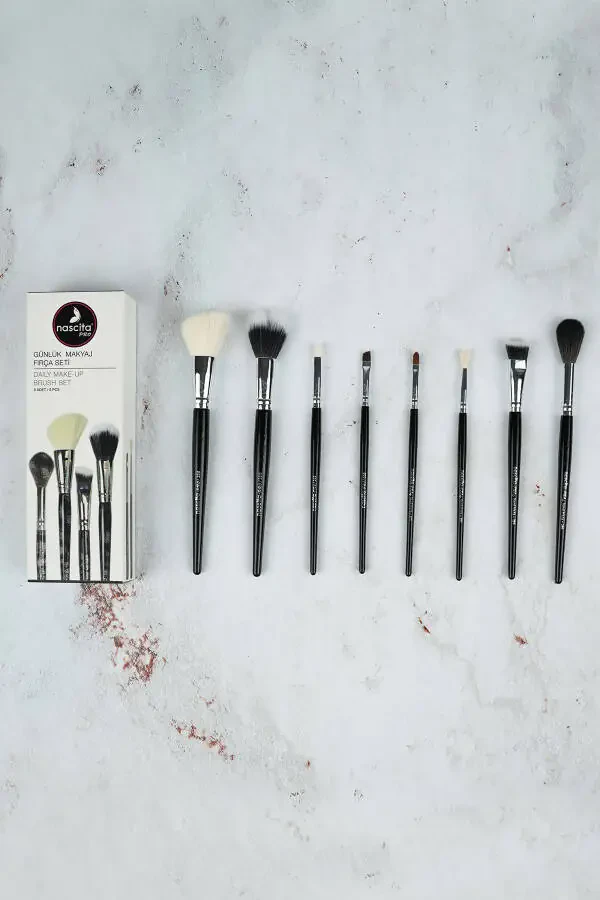 Профессиональный набор кистей для ежедневного макияжа 8 шт - 2