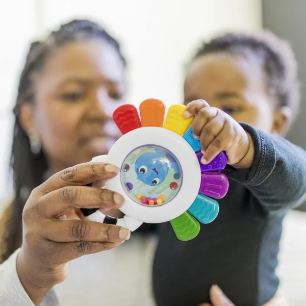 Прорезыватель и погремушка Baby Einstein 