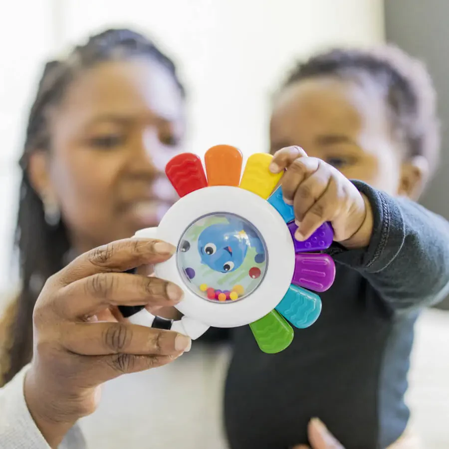 Прорезыватель и погремушка Baby Einstein 