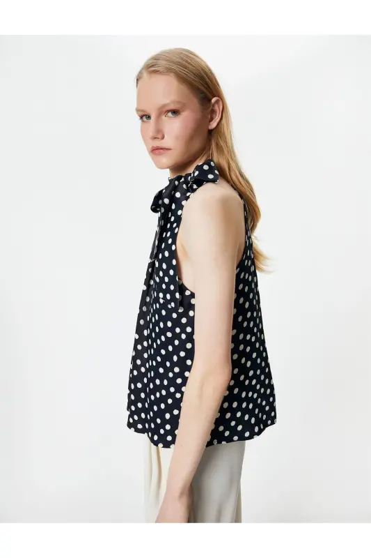 Puantiyeli Bluz Halter Yoqali Fularli Viskoza - Modazone