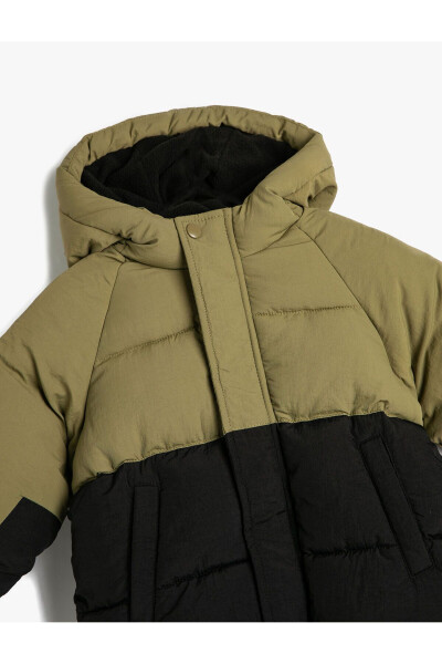 Puffer jacket with hood, plush lining and pockets - 7