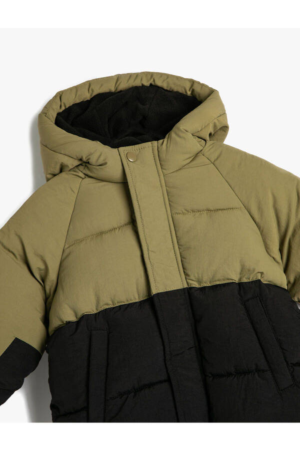 Puffer jacket with hood, plush lining and pockets - 7