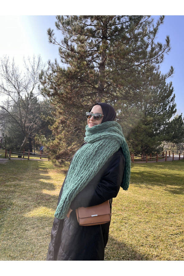 Puffy Soft Large Scarf Green - 9