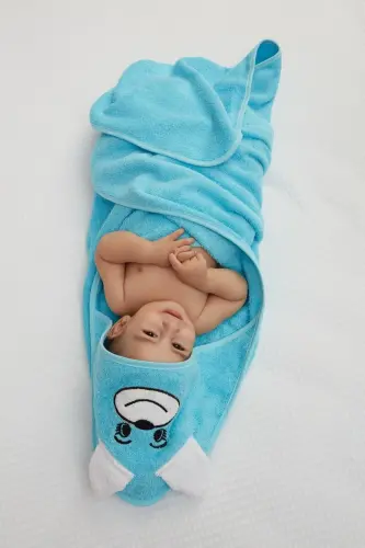 Pupy Bear Cotton Hooded Girl-Boy Newborn Baby Swaddle Towel Embroidery Embroidered Turquoise 100x100cm-Turquoise - MISLINA HOME (1)
