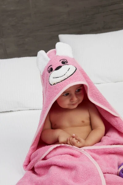 Pupy Bear Cotton Hooded Unisex Newborn Baby Swaddle Towel Embroidered Pink 100x100cm - MISLINA HOME (1)