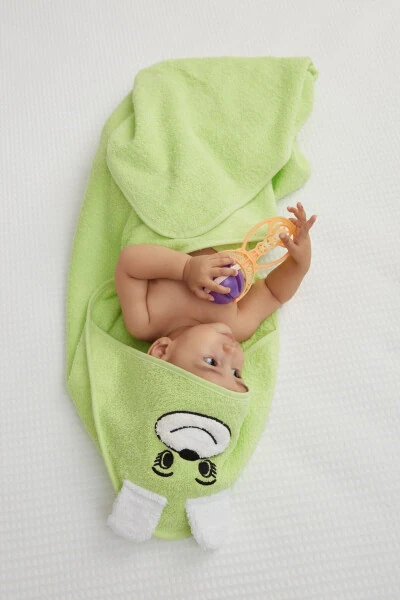 Pupy Bear Cotton Hooded Unisex Newborn Baby Swaddle Towel with Embroidery Green 100x100cm - 3