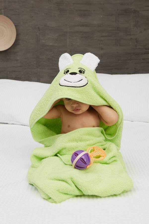 Pupy Bear Cotton Hooded Unisex Newborn Baby Swaddle Towel with Embroidery Green 100x100cm - 2