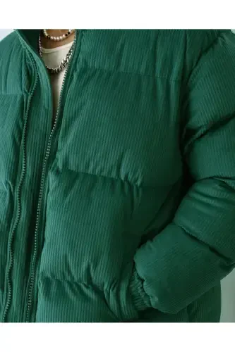 Пуховик из толстой вельветовой ткани - 3