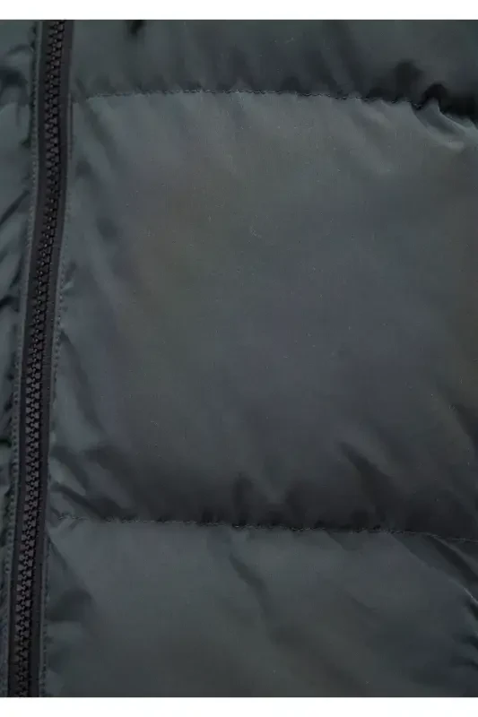 Пуховик с капюшоном зеленого цвета 0110349-71598 - 7