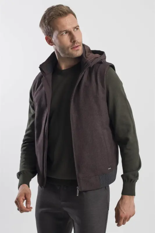 Qahva rangli Comfort Fit naqshli ajraluvchi kaputli yelek - 3