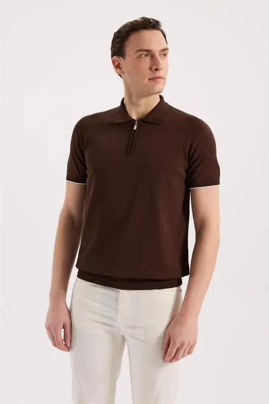 Qahva rangli Slim Fit trikotajli, zamokli va polo yoqali futbolka - 2