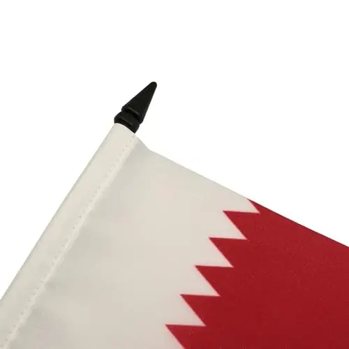 Qatar Table Flag 5'' x 8'' - Qatari Desk Flag 21 x 14 cm. - Black plastic stick and base - AZ FLAG - 4