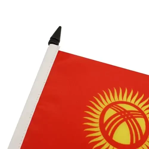 Qirg'iziston stol bayrog'i 5'' x 8'' - Qirg'iziston ish stoli bayrog'i 21 x 14 sm. - Qora plastik tayoq va taglik - AZ FLAG - 5