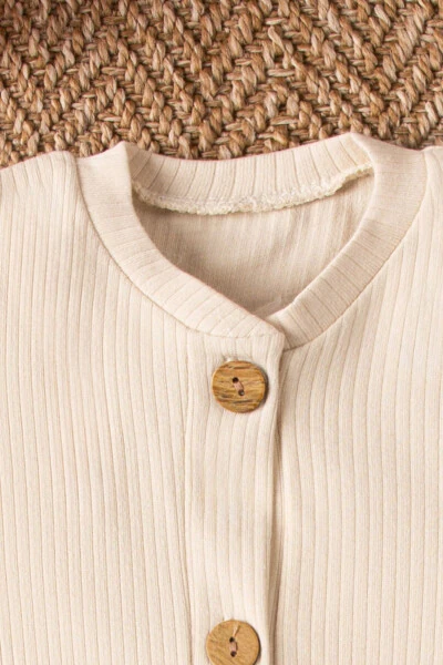 Qisqa yengli yog'och tugmali organik tulum chaqaloq to'plami - 7