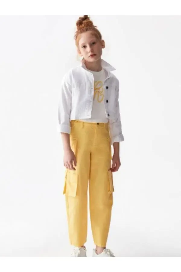 Qiz bolalar uchun ikki cho'ntakli ingichka jinsi kurtka - 1