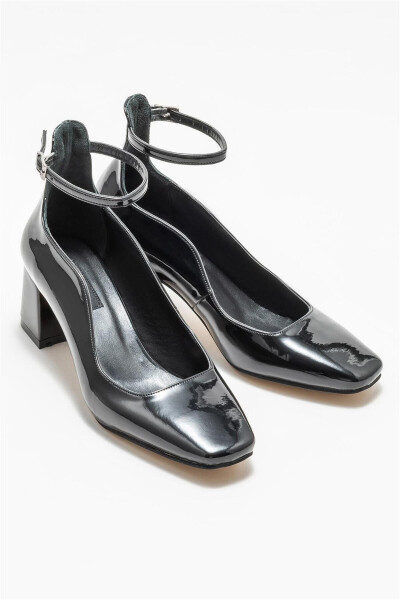Qora ayollar uchun poshnali tufli - ELLE SHOES (1)