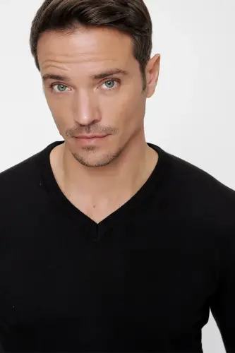 Qora Basic Dinamik Fit Qulay Kesimli V Yoqa Trikotaj Jemfer - 5