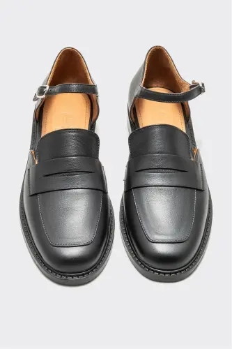 Qora charm ayollar kundalik poyabzali - 3