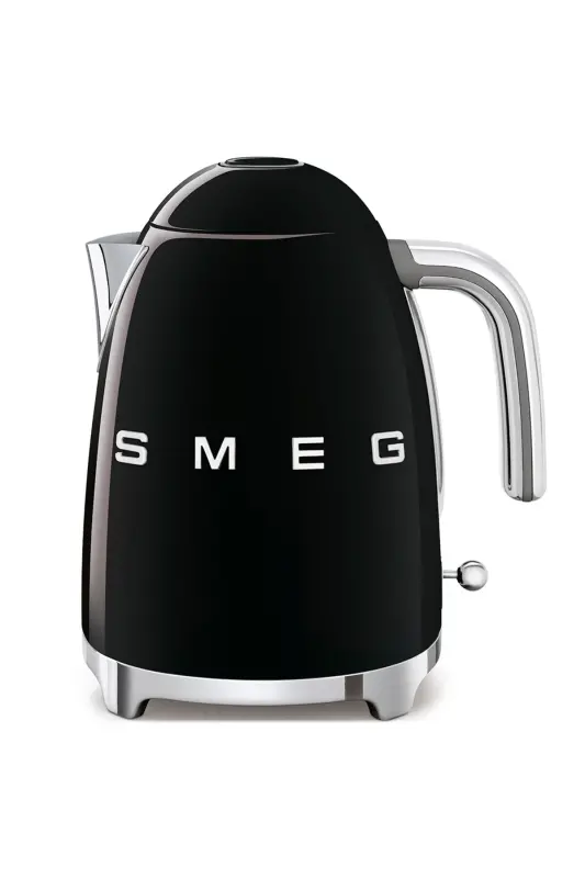 Qora choynak, filtrli qahva tayyorlash mashinasi va qo'l blender to'plami. - 4