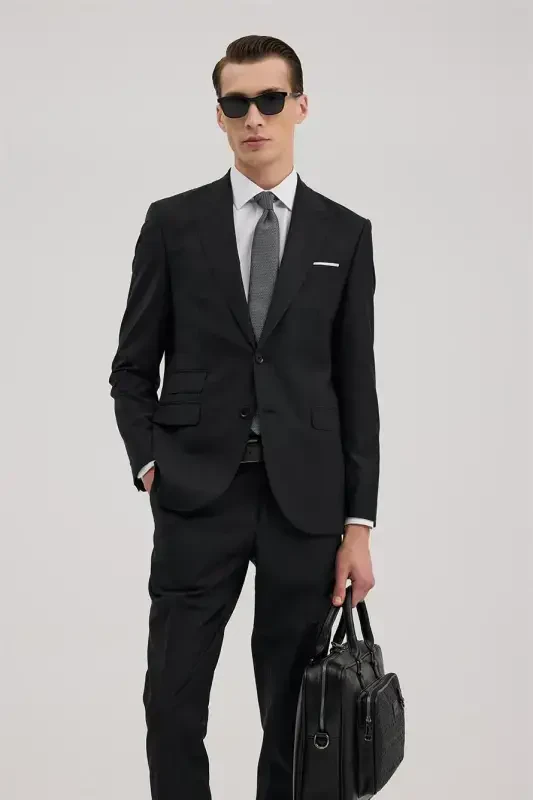 Qora junli slim fit uchli yoqali kostyum - 2