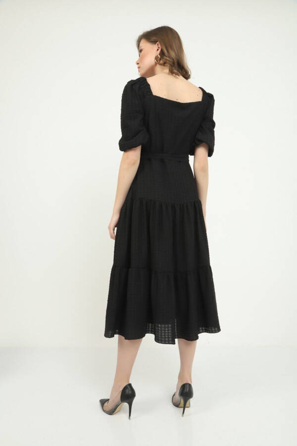 Qora kvadrat bo'yinli midi ko'ylak - 4