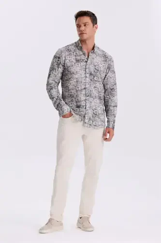 Qora naqshli tugmali yoqali Comfort Fit ko'ylak - 2