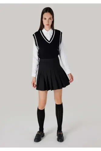 Qora plashli mini yubka. - 3