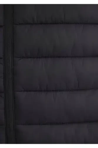 Qora puflagan ko'ylagi, tik yoqa. - 8